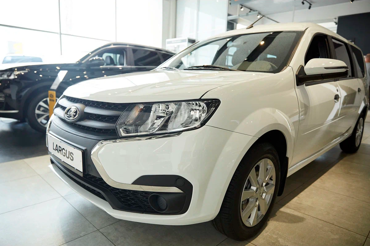 Lada Largus в Краснодар - фото №1